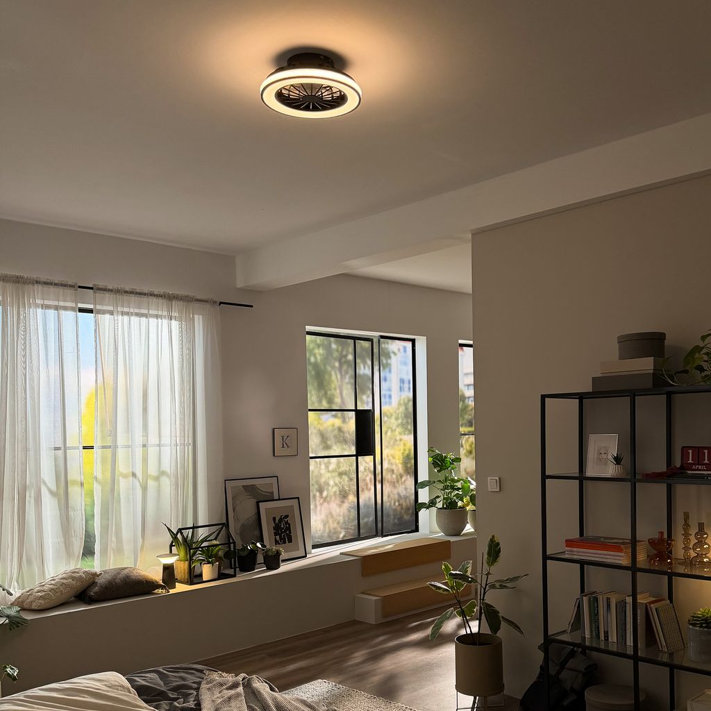 Venturo Ceiling Fan with Light - 24W, 2600lm, 5 Speeds, CCT, Dimmable, Black