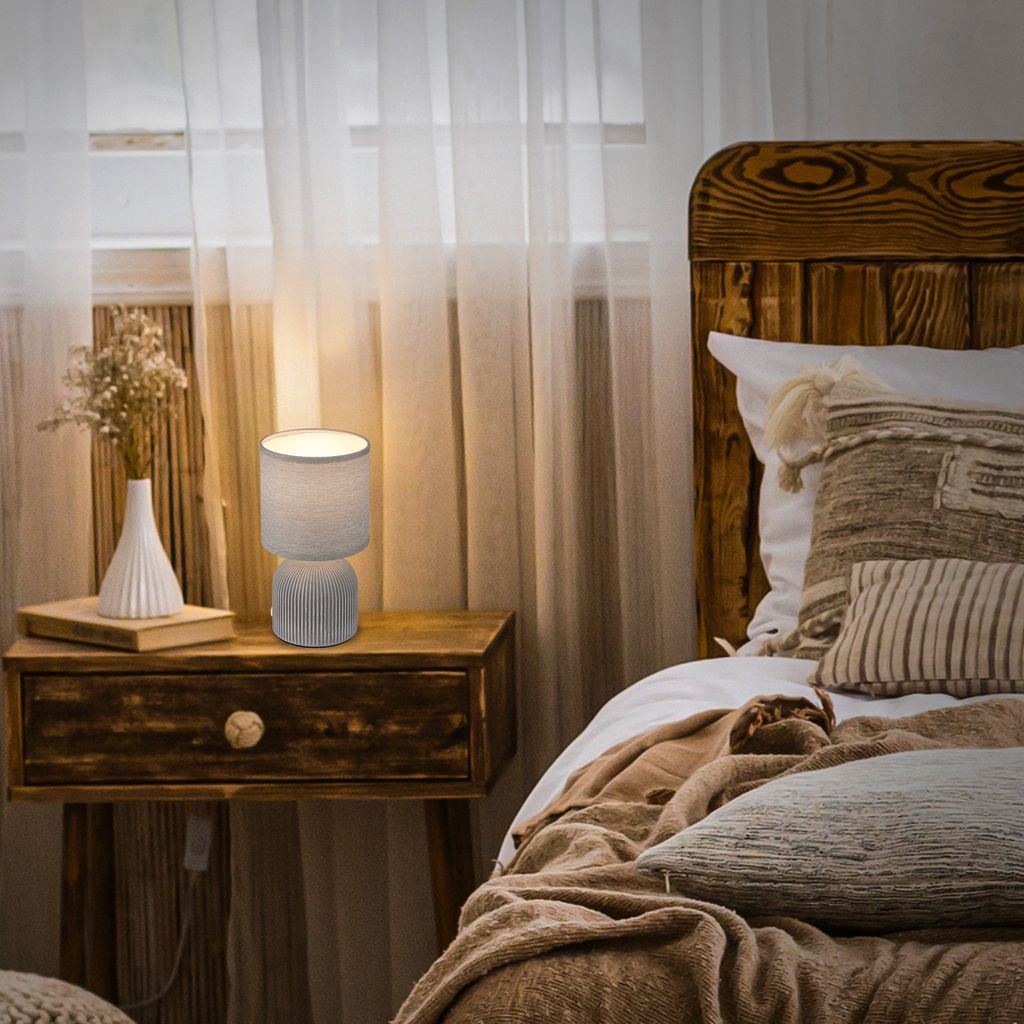 Briloner Ino Tischlampe. Stoffschirm. Kabelschalter. Keramikfuß. Grau. Ø15 x 28 cm 5