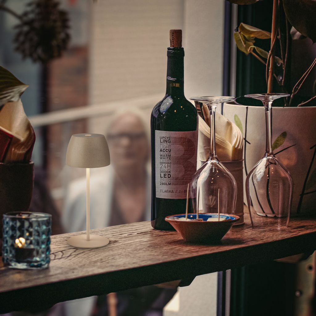 Briloner Serina Mini LED Tischlampe kabellos IP44. Dimmbar. Touch. Spritzwasserschutz. akku. beige. Ø8 x 20 cm 8