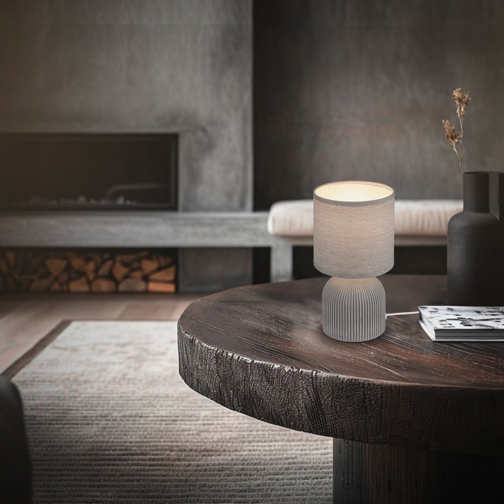 Briloner Ino Tischlampe. Stoffschirm. Kabelschalter. Keramikfuß. Grau. Ø15 x 28 cm 4
