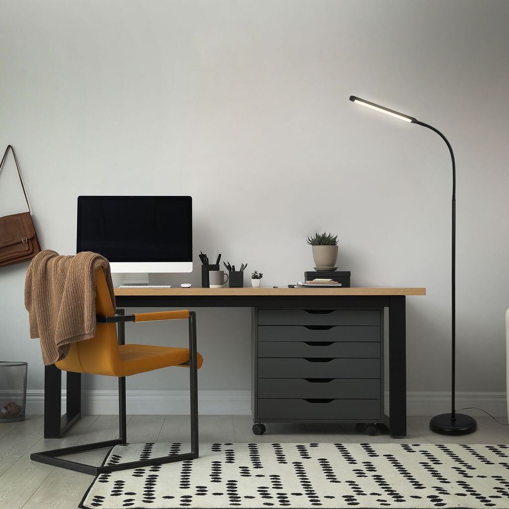 LED Stehleuchte, 126,5 cm, 6W, 600lm, schwarz
