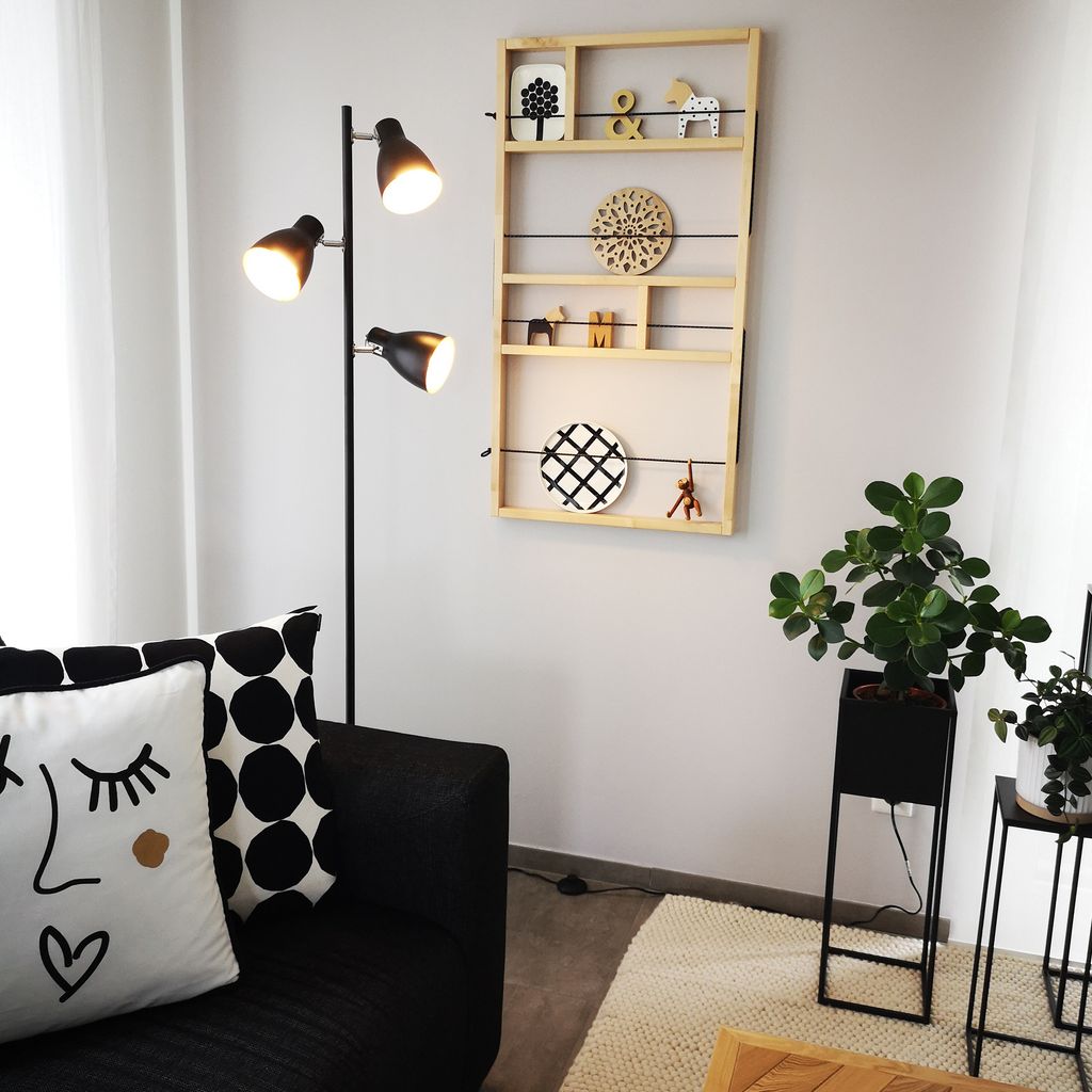 Stehlampe - Schalter, schwenkbar, E27 Fassung, max. 25W, Schwarz-Gold